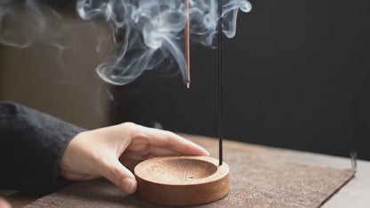 Porte-encens suspendu au design minimaliste